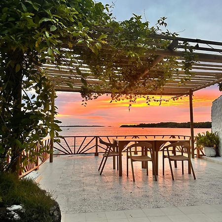 Orika Del Mar Hotel Isla Grande  Exterior photo