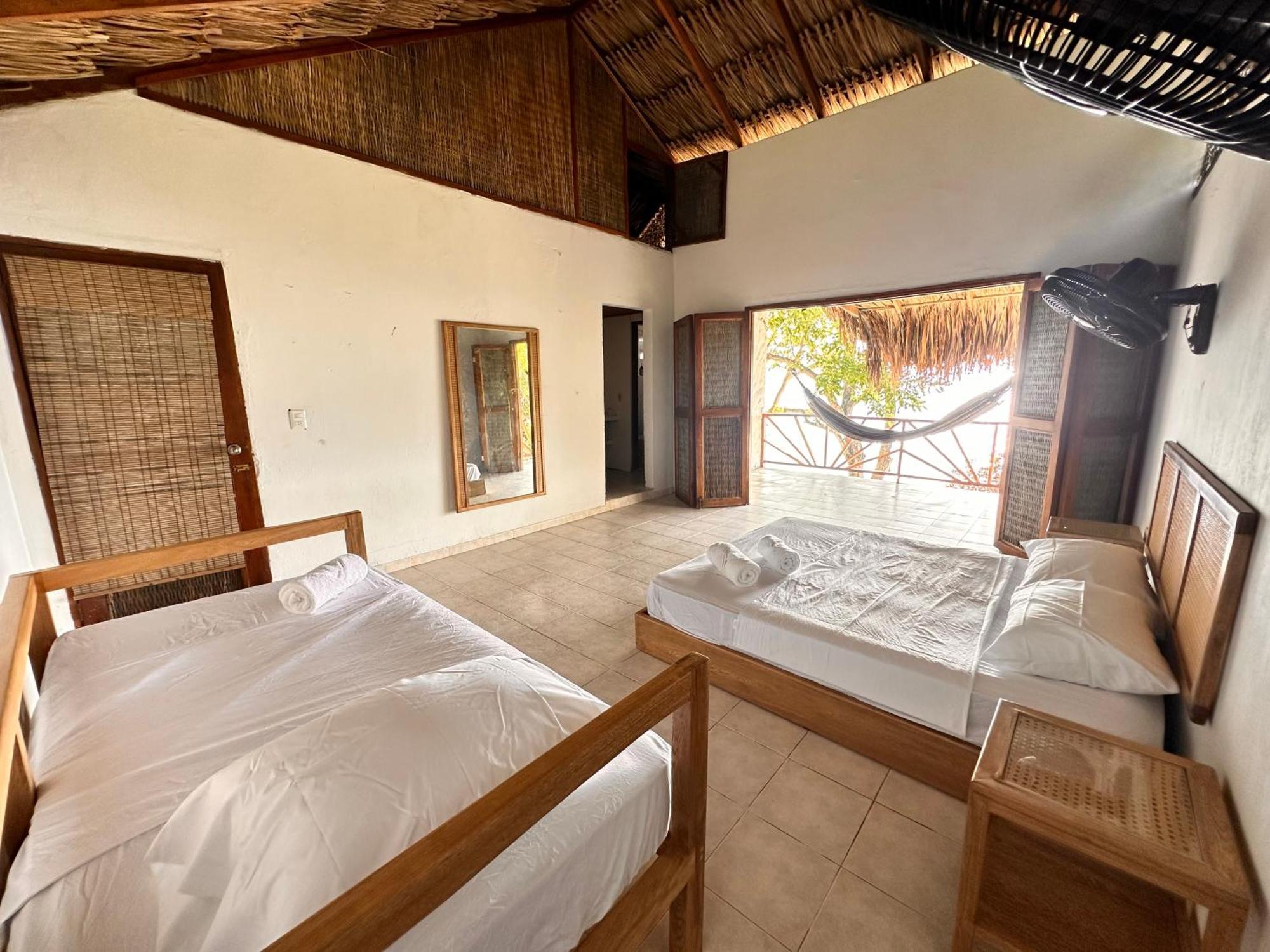 Orika Del Mar Hotel Isla Grande  Exterior photo