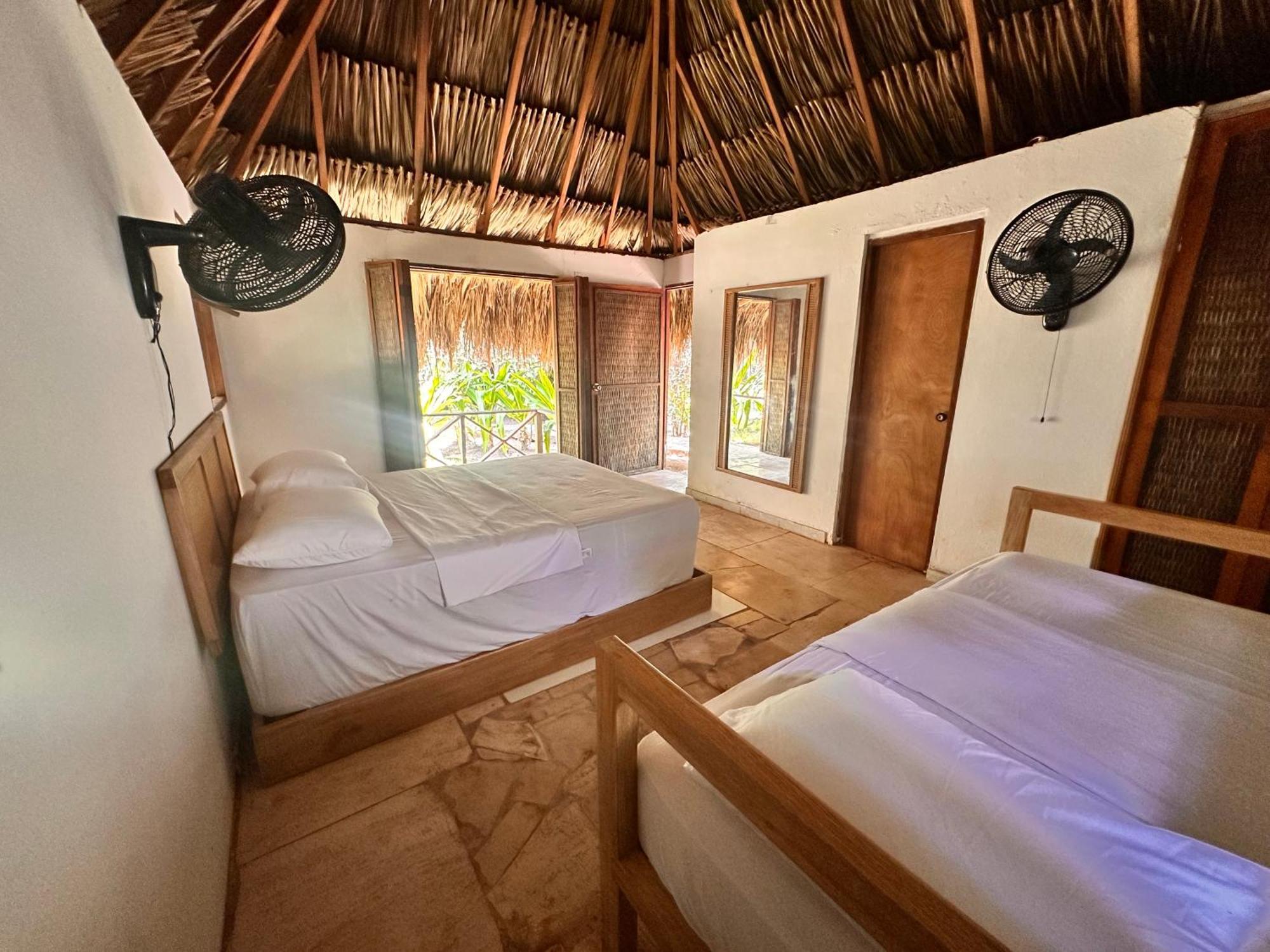 Orika Del Mar Hotel Isla Grande  Exterior photo