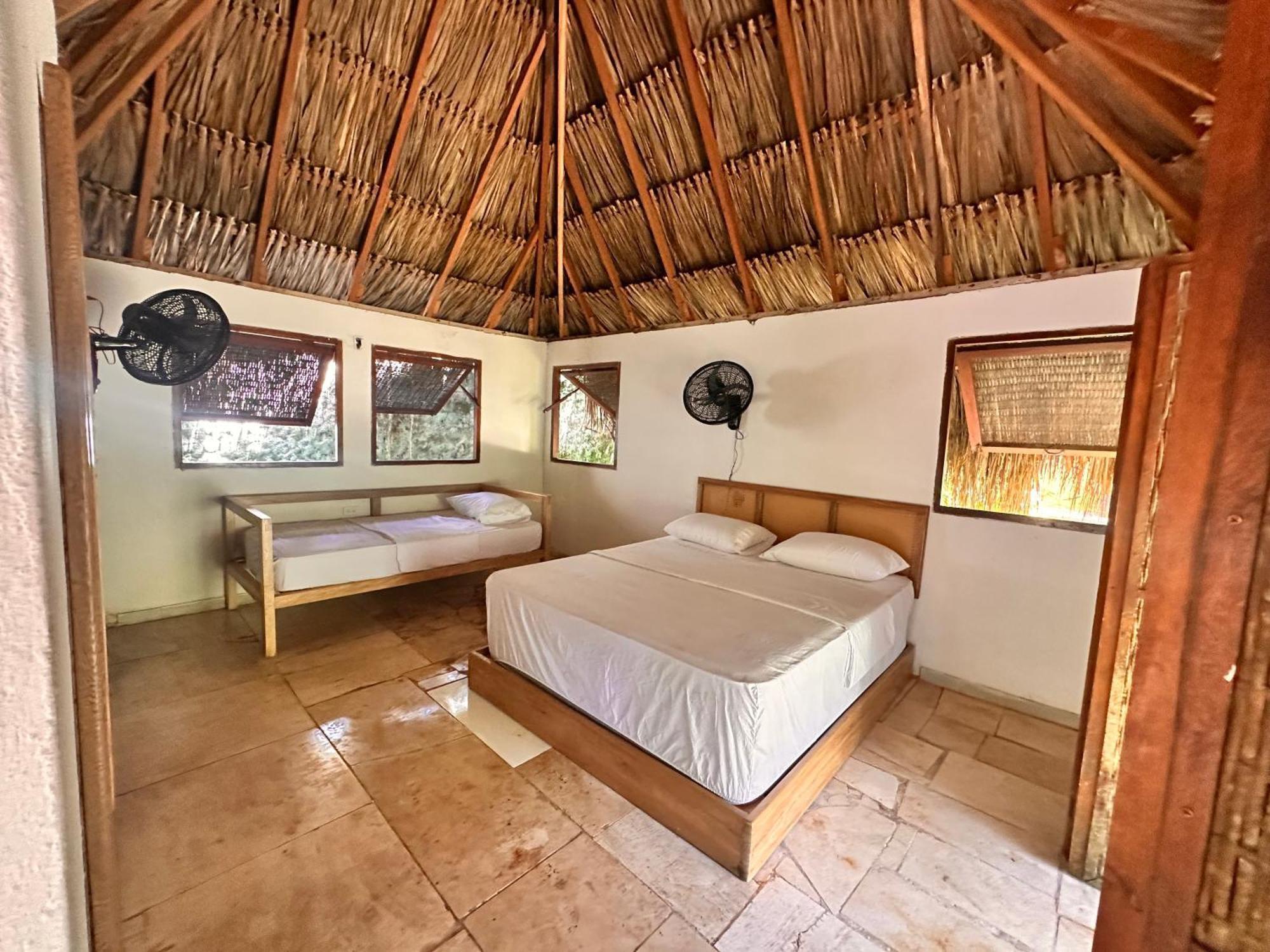 Orika Del Mar Hotel Isla Grande  Exterior photo