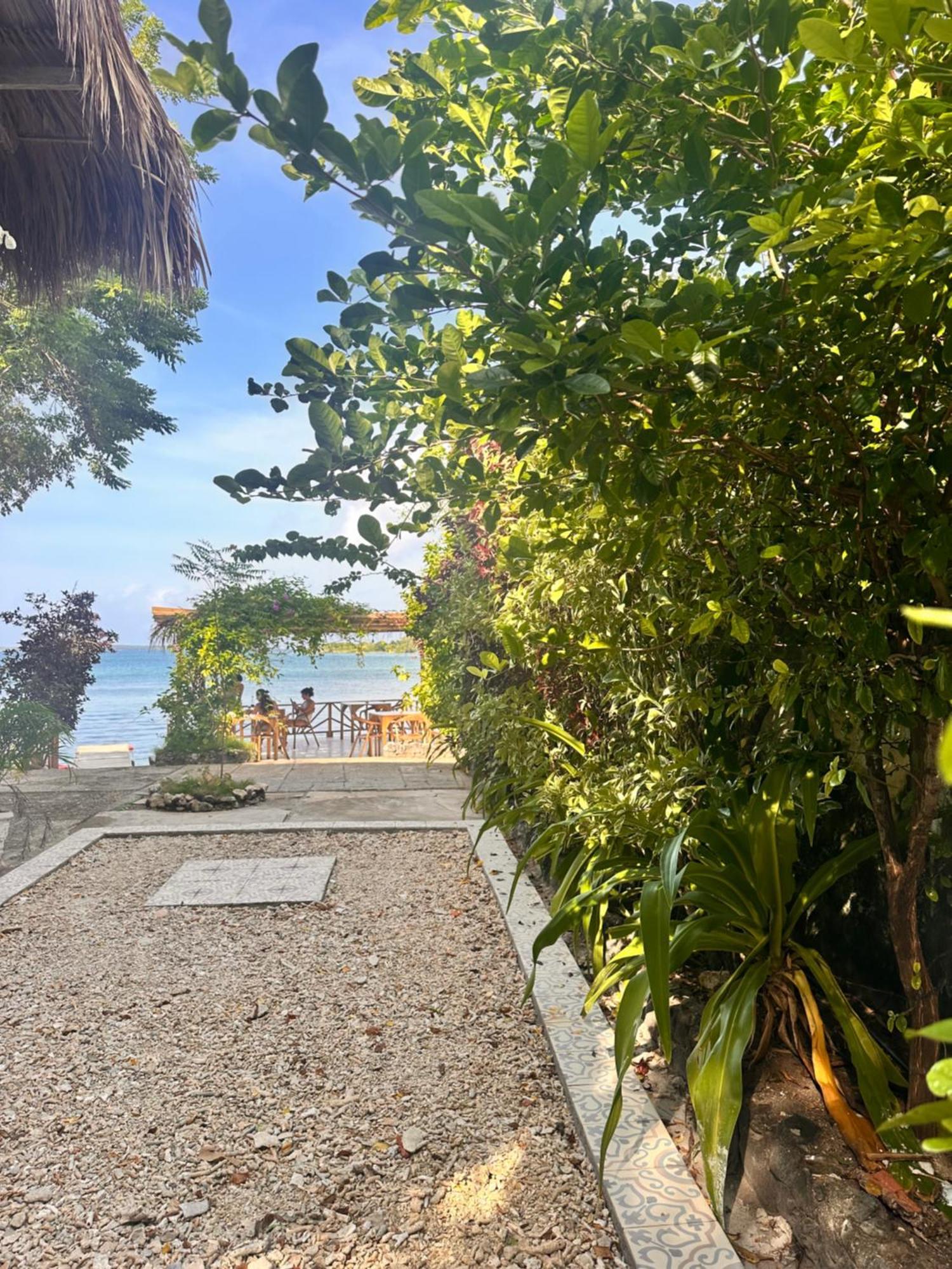 Orika Del Mar Hotel Isla Grande  Exterior photo